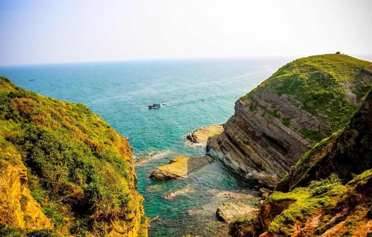 Starlight Boutique Hotel Quang Ninh  Exteriör bild